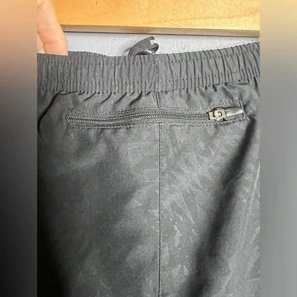 Nike Bundle  Dri-Fit Running Textured Shorts size Medium - Picture 6 of 12